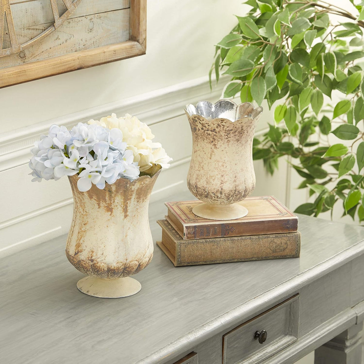 White Candle Holder Set of 2 X16333