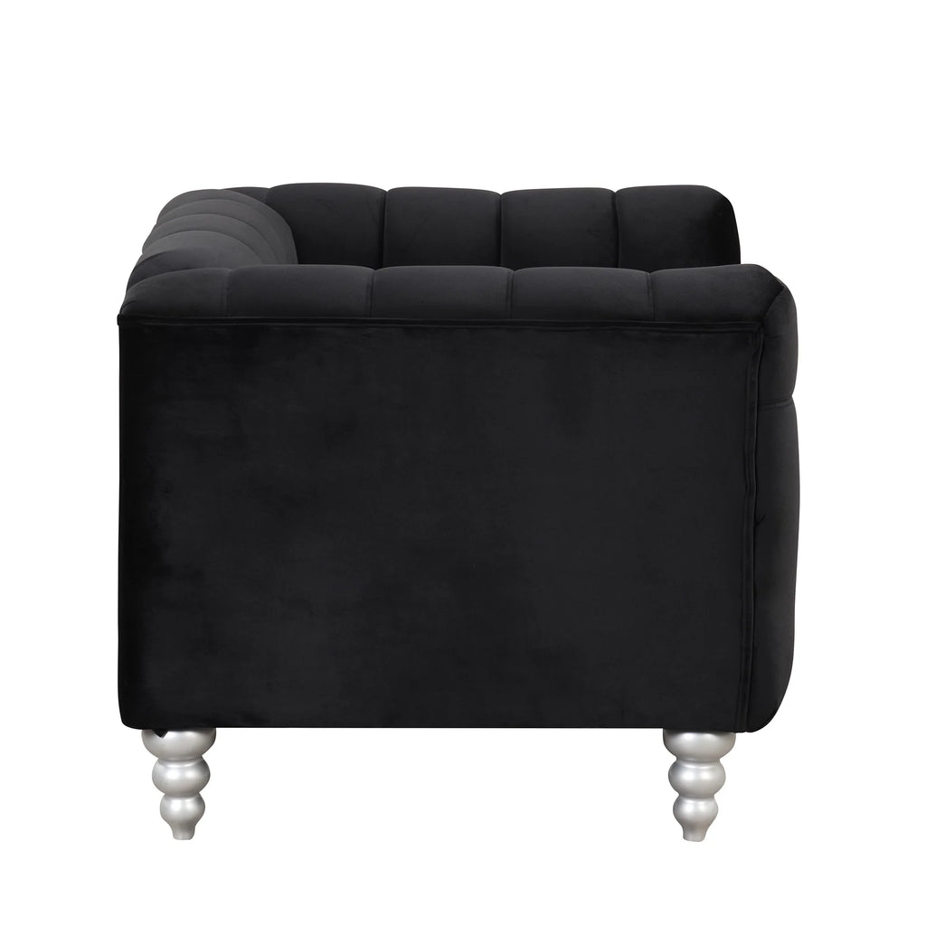 Modern Sofa with Solid Wood Legs H2784