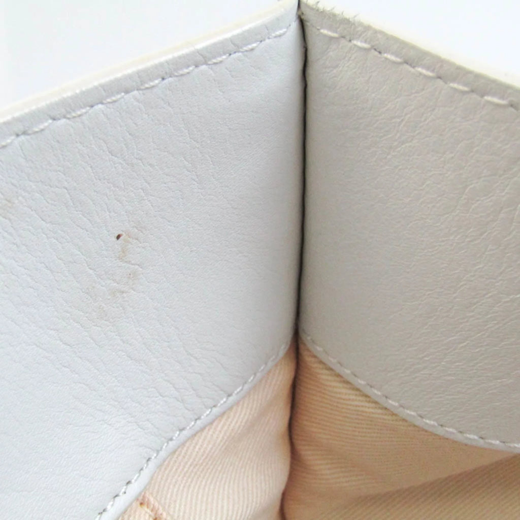 Pre-Owned White Leather Shoulder Bag K84720