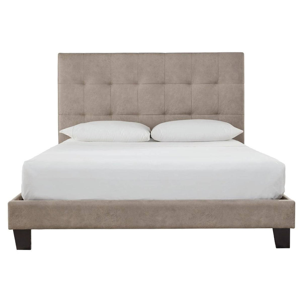 King Upholstered Bed I415038