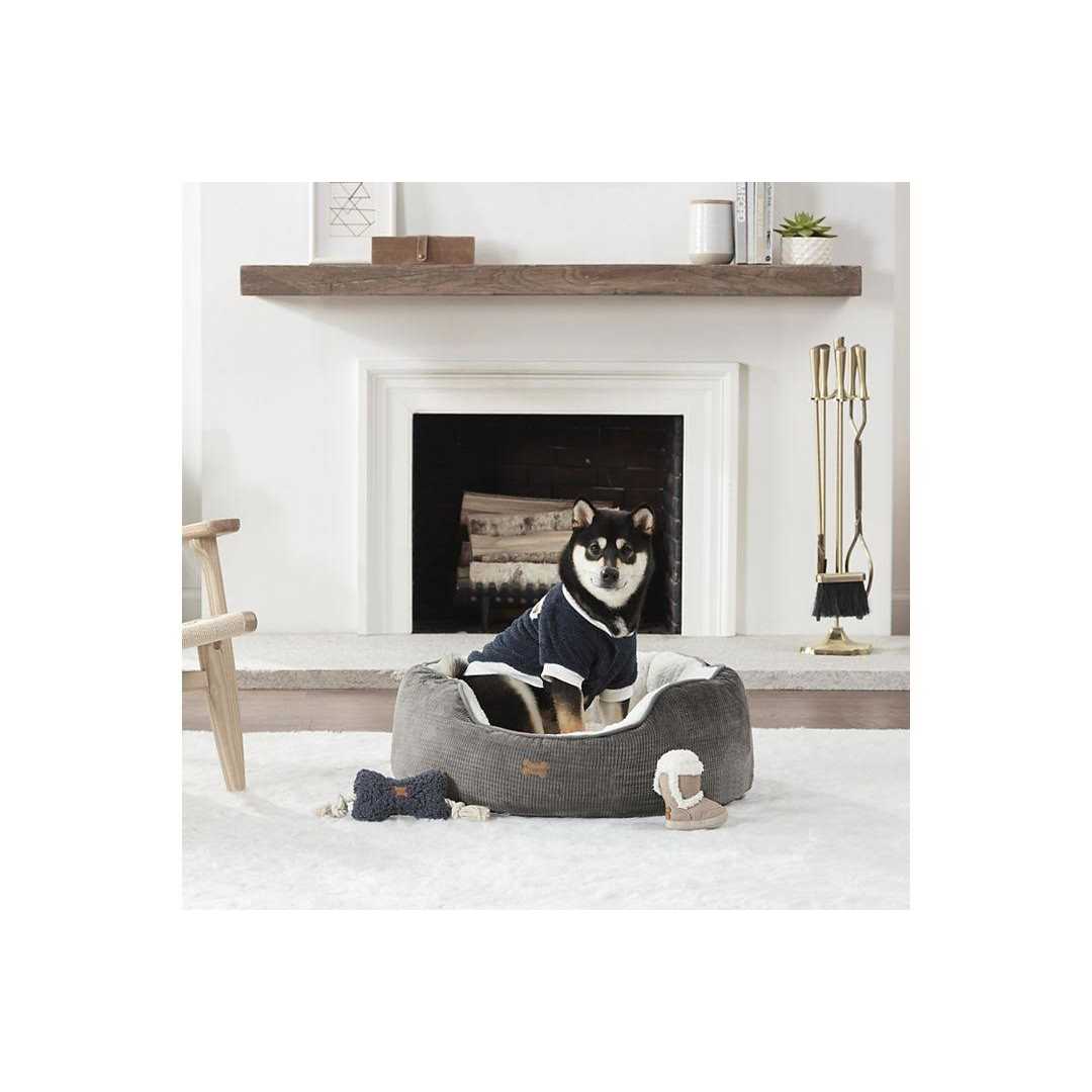 Sherpa Pet Bed L779875