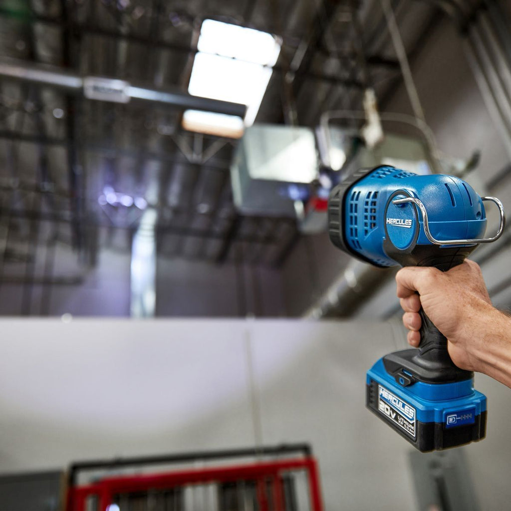 20V Cordless 2200 Lumen Spotlight T448