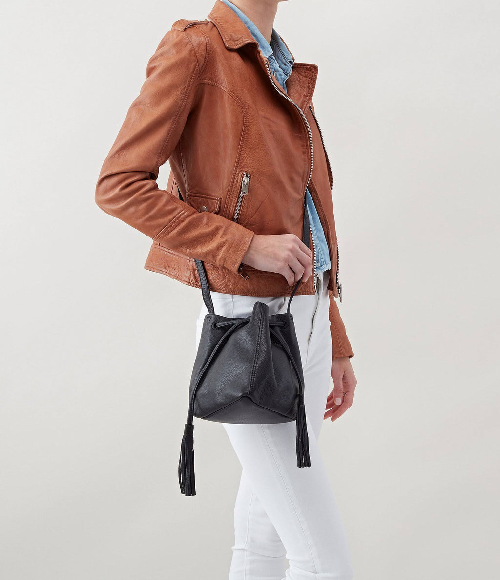 Hobo Crossbody M536