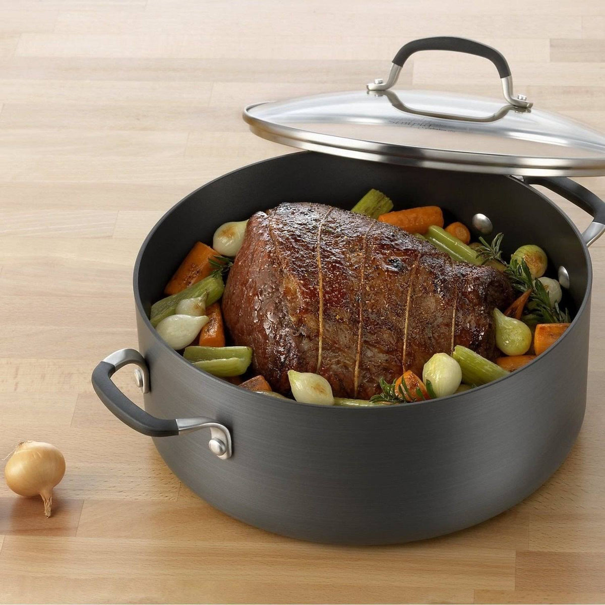 Nonstick 7-Qt. Dutch Oven & Cover P4986