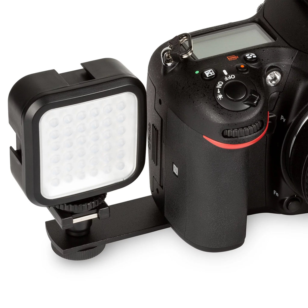 Mirrorless Camera with 18-45mm Lens, 64GB Memory Card, Case Y851