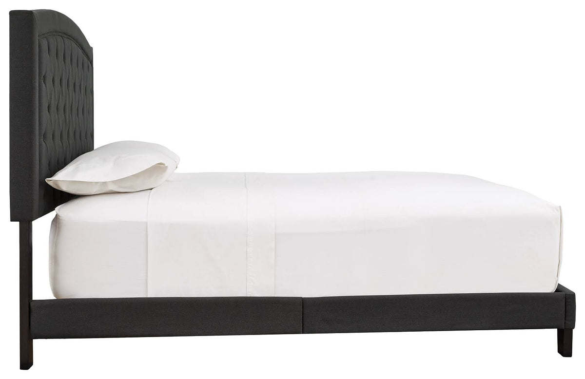King Upholstered Bed I415038