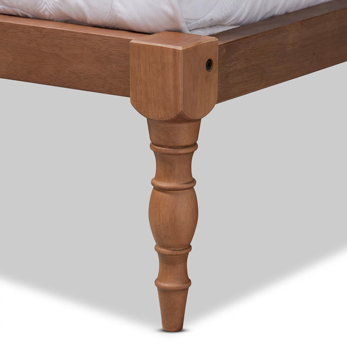 Walnut Brown Wood Queen Size Platform Bed Frame R94301