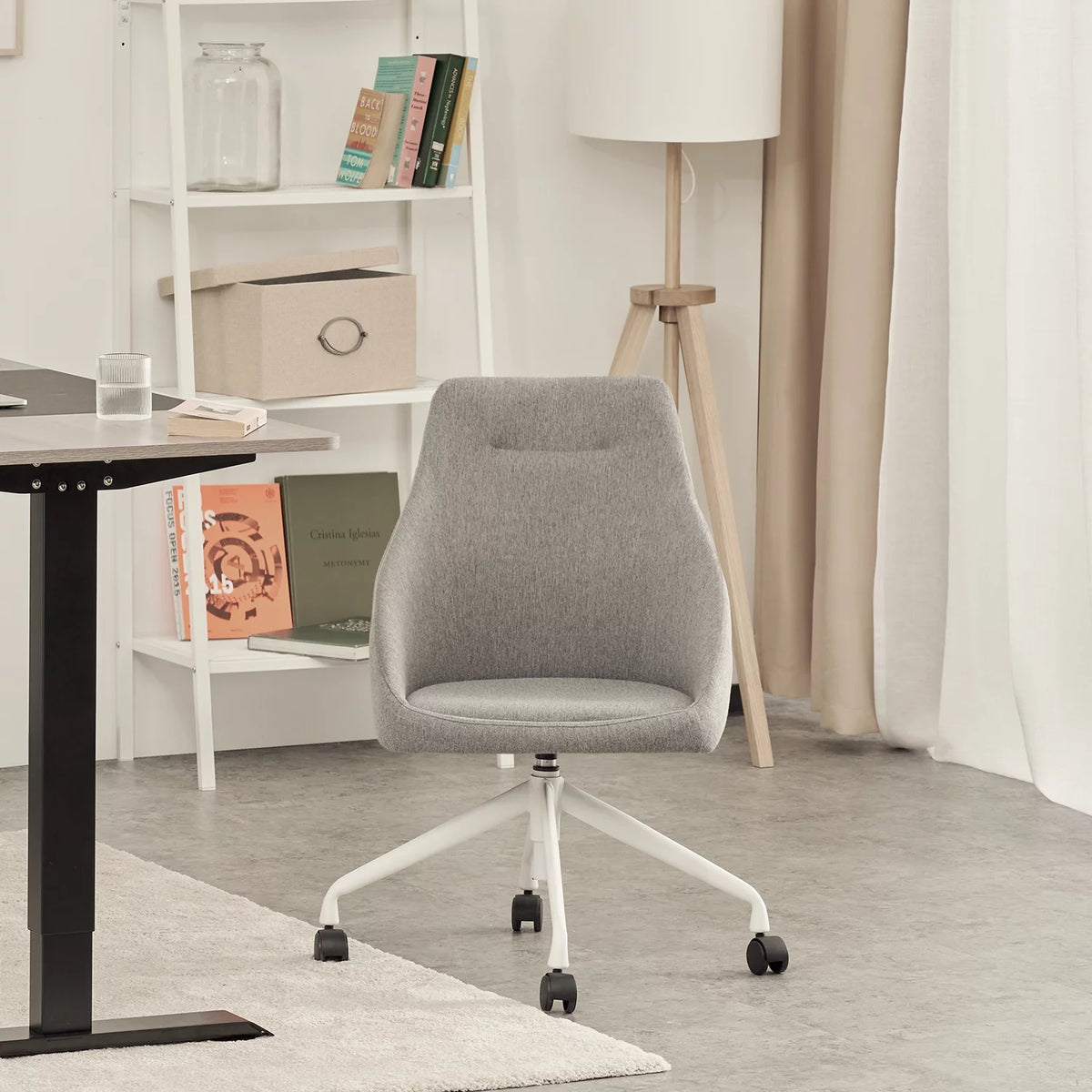 Gray and White Swivel Task Chair P845261