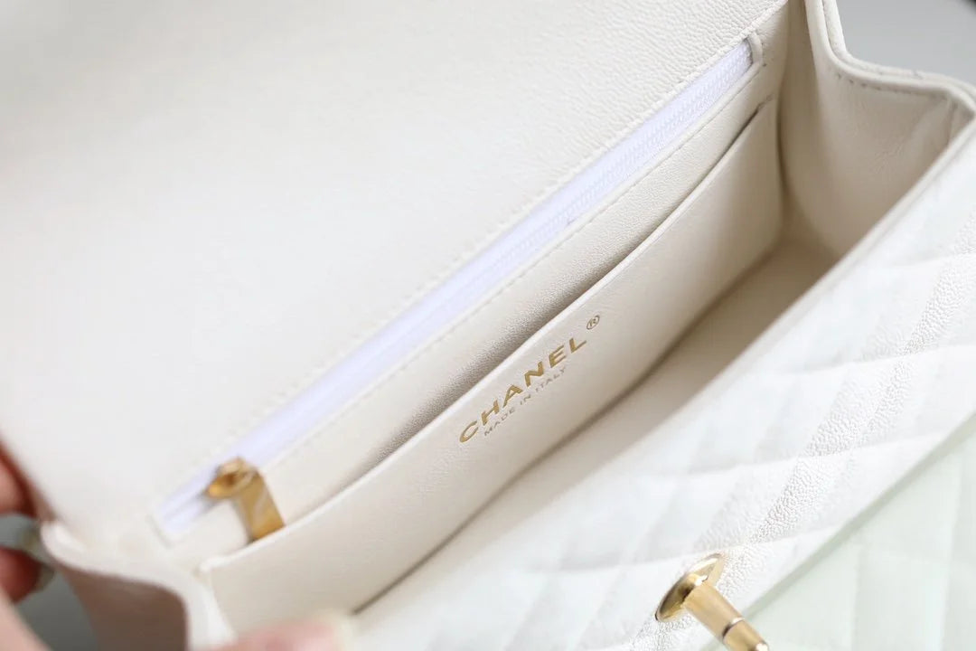 White Mini Flapbag With Top Handle J438