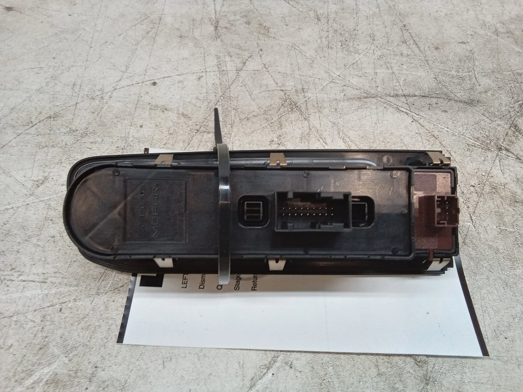 Front Driver Master Window Switch with Mirror Control Locks R32475