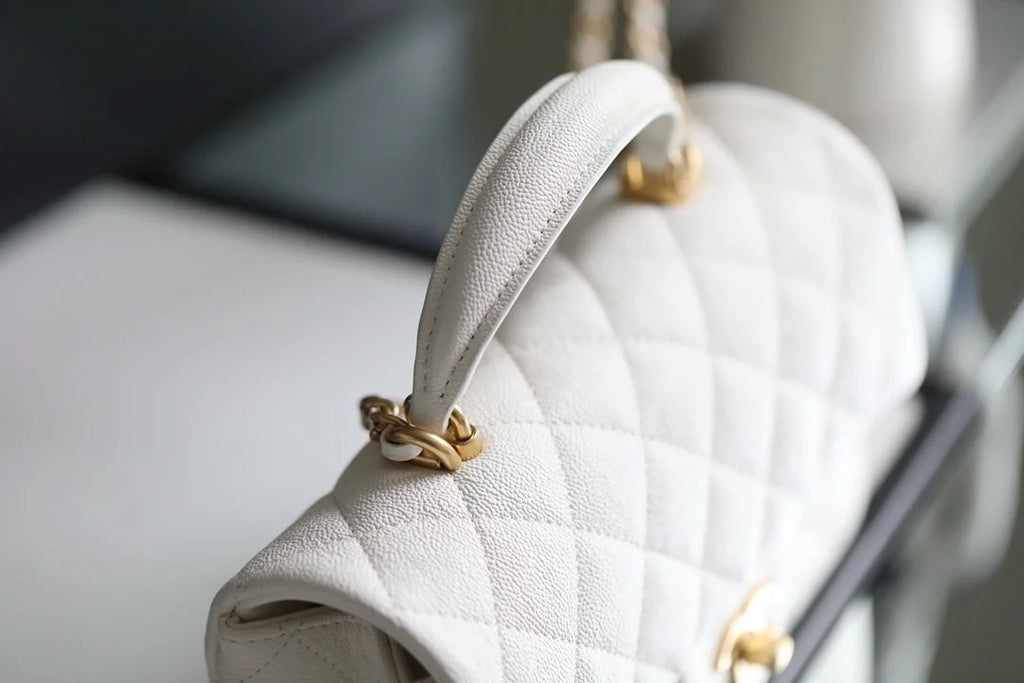 White Mini Flapbag With Top Handle J438