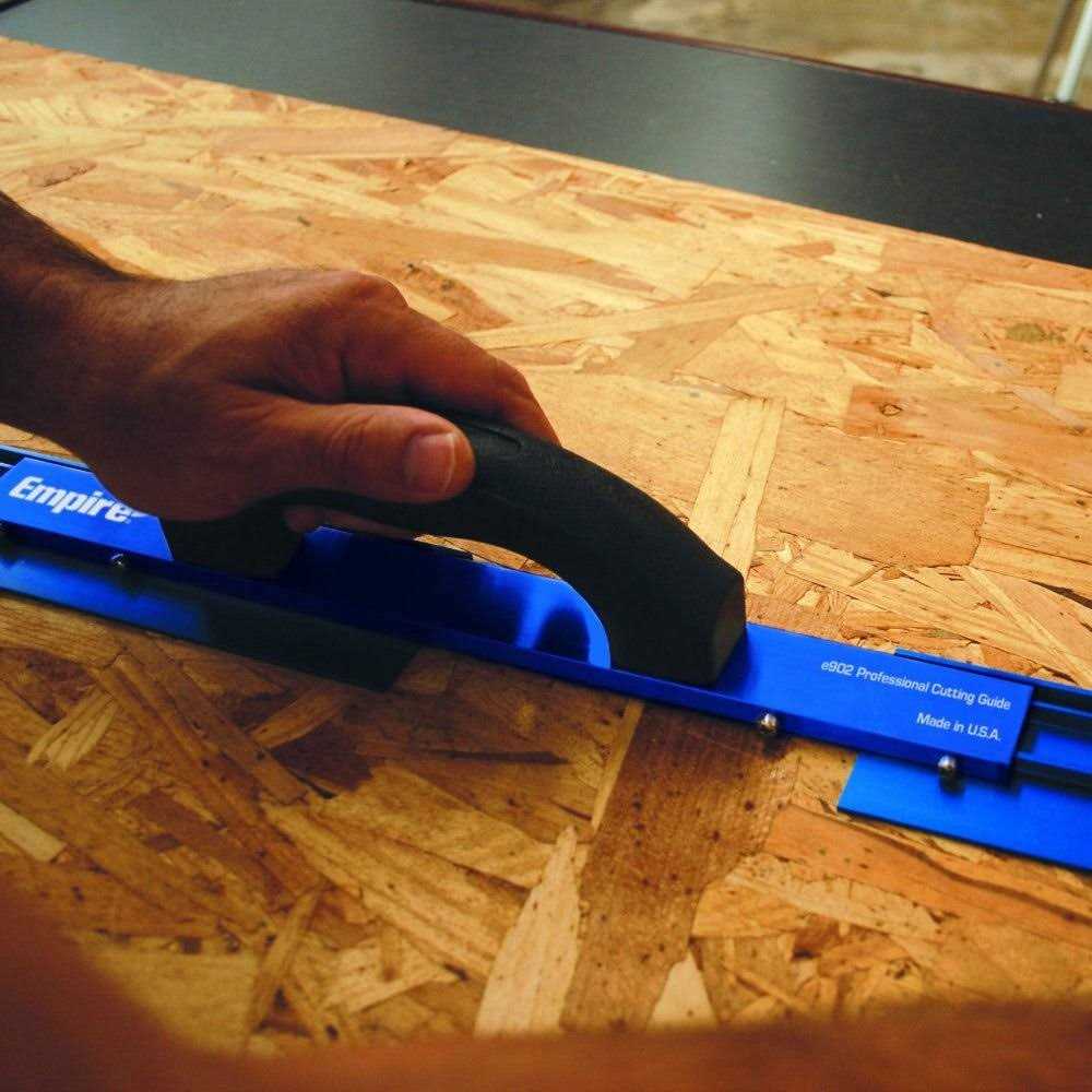 98 in. Cutting Guide D467
