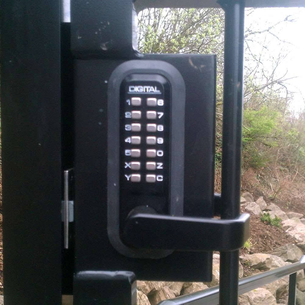 Passage Door Lever with Double Combination Mechanical Keyless Lock Y625