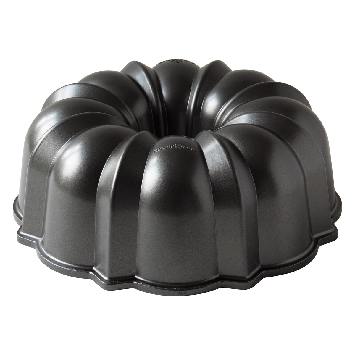 ProCast Aluminum Nonstick 12 Cup Bundt Pan, Graphite Silver, 10.5" x 10.5" x 3.8" Y579082